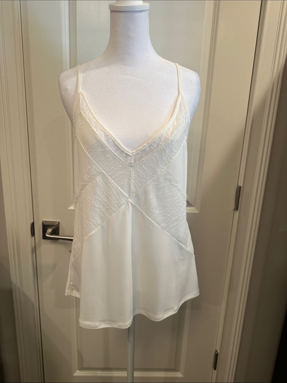 White House Black Market Ivory Lace-Panel Camisole
